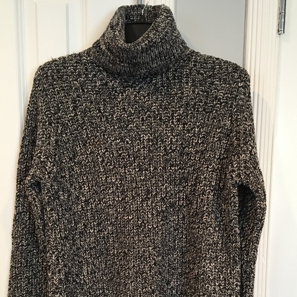 Banana Republic sweater